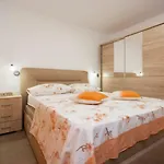 Ana Apartment
