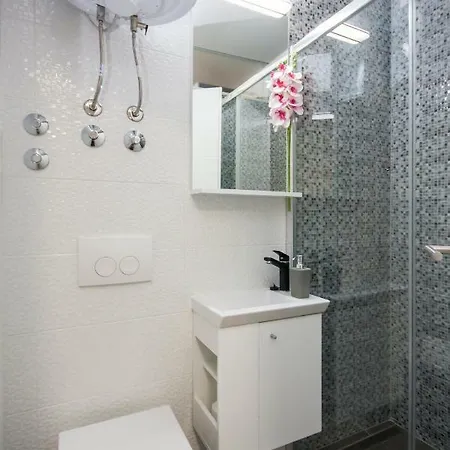 Apartment Ana *